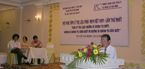 Picture 1 of People with mental illness: How to treat, where to treat?