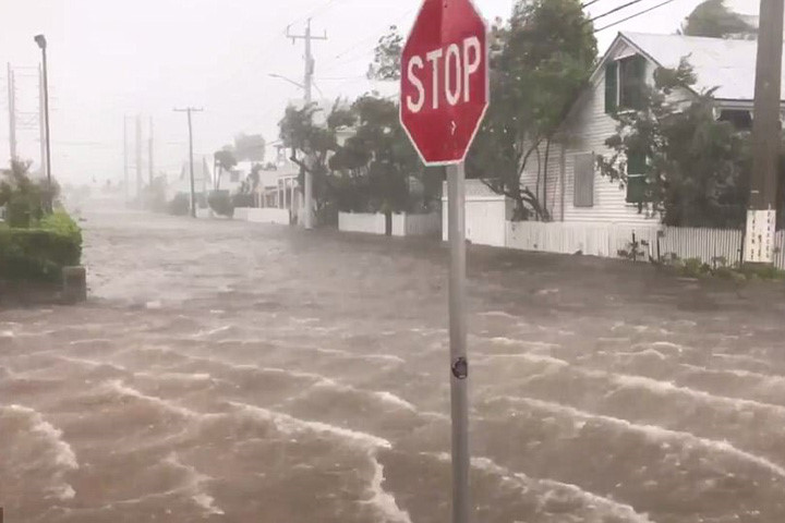 Picture 10 of Photo: Death storm Irma landed on Florida, causing casualties for Americans