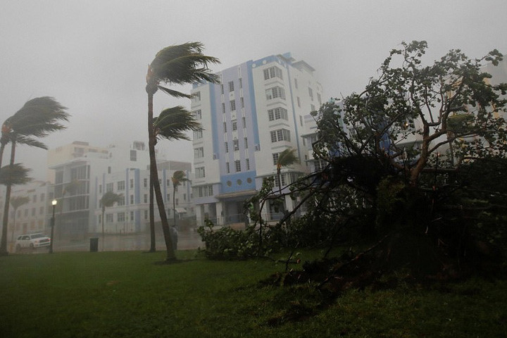 Picture 7 of Photo: Death storm Irma landed on Florida, causing casualties for Americans