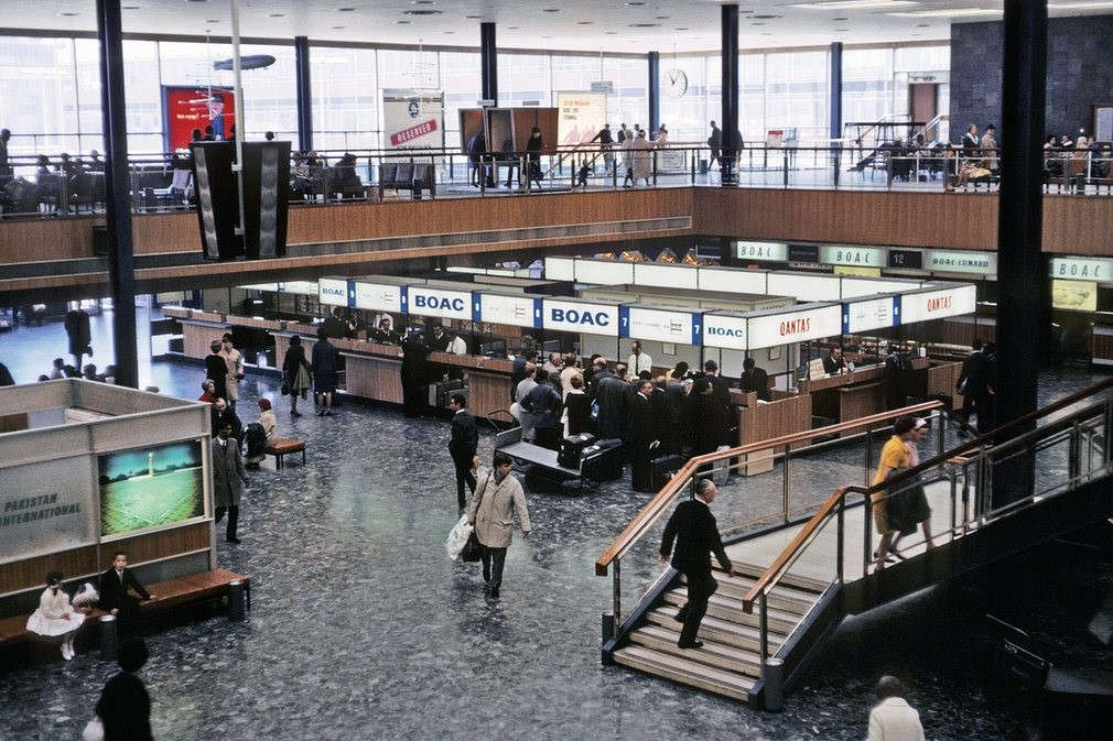 Picture 10 of Photo set 70 years of development of the busiest airport in the UK