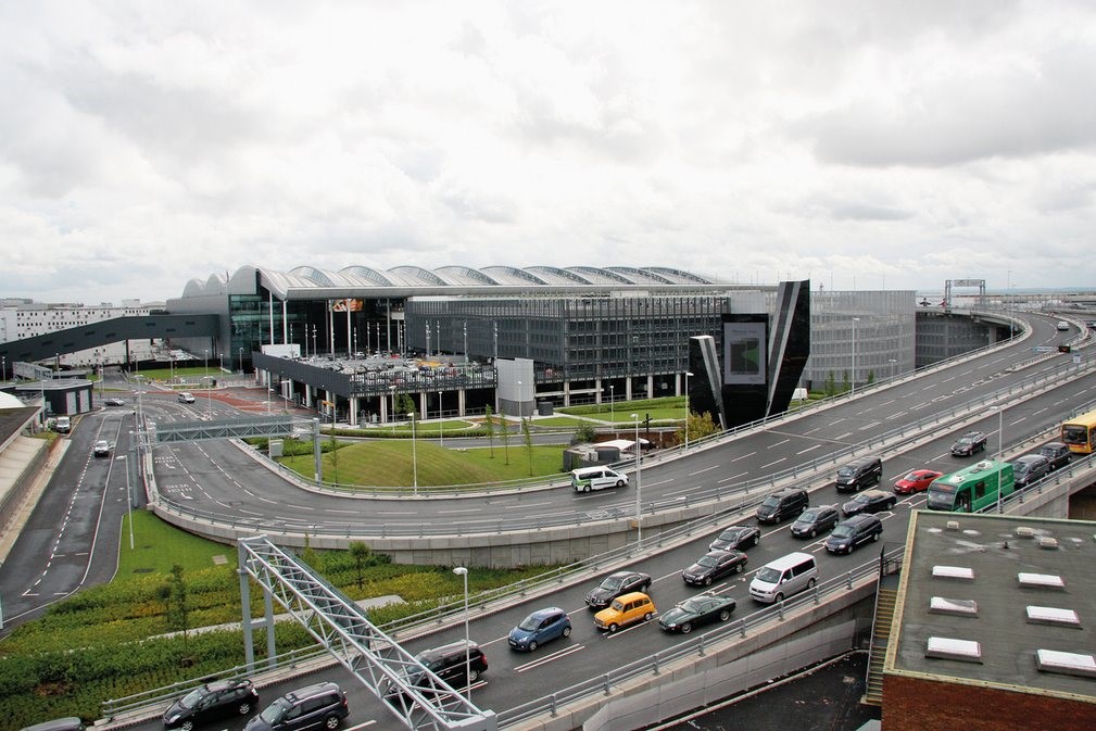 Picture 13 of Photo set 70 years of development of the busiest airport in the UK