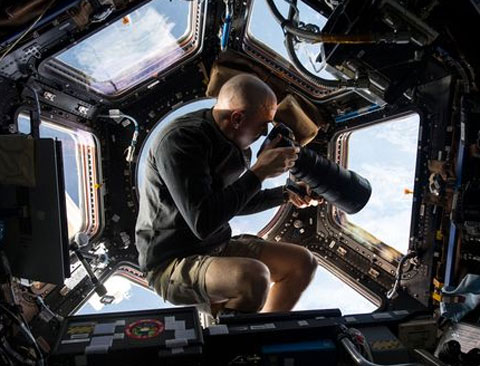 Picture 1 of Photographers working in the universe