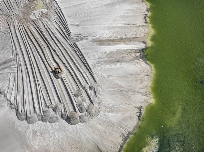 Picture 2 of Photos of Anthropocene: How do people devastate the Earth?