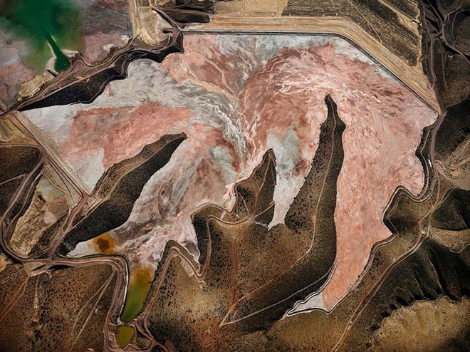 Picture 9 of Photos of Anthropocene: How do people devastate the Earth?
