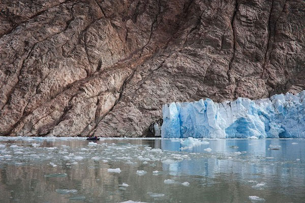 Picture 4 of Photos of melting ice are surprisingly beautiful but startling