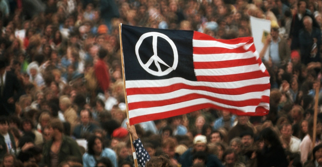 Picture 17 of Photos of the Vietnam War protest movement in the 60s
