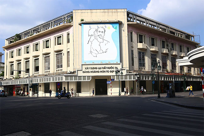 Picture 10 of Pictures of Trang Tien - a street to Hanoi in the past and now