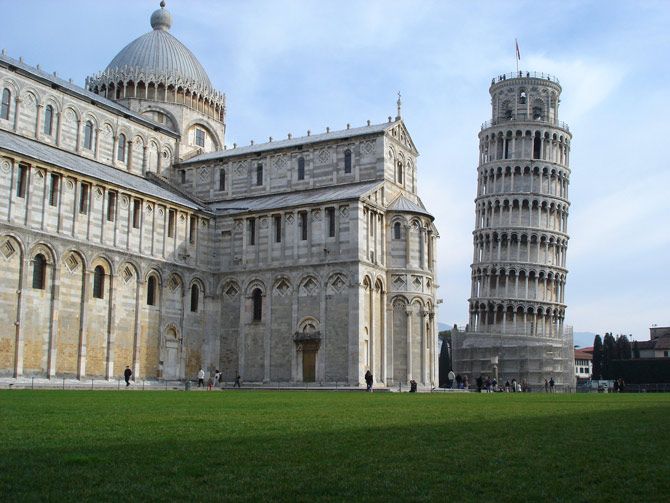 Picture 3 of Pisa leaning tower of Campo dei Miracoli