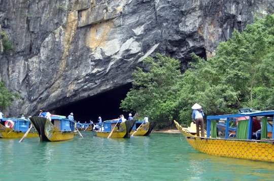 Picture 1 of Planning for conservation of Phong Nha-Ke Bang National Park