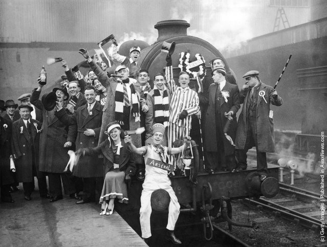 Picture 9 of Poison about football fans 100 years ago