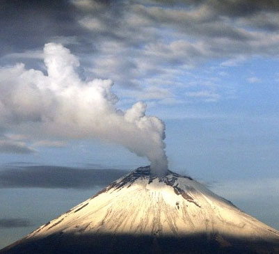 Picture 1 of Popocatepetl volcano in Mexico is about to erupt