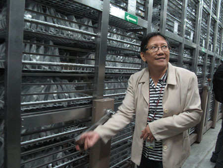 Picture 1 of Preserving rice genes in IRRI