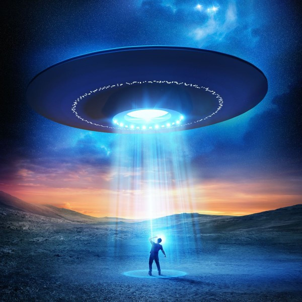 Picture 1 of President Obama is expected to disclose UFO information before leaving the White House