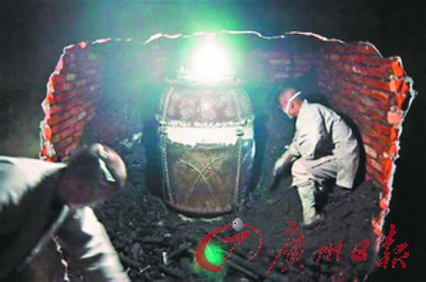 Picture 2 of Process of embalming Buddha's body living in China