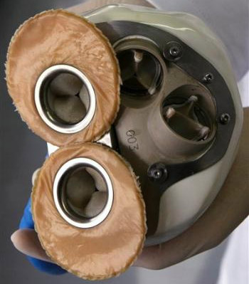 Picture 2 of Producing artificial heart with aviation technology