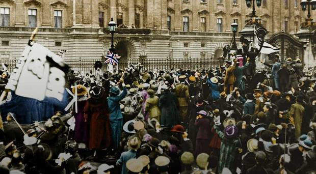 Picture 1 of Publish color photos of historic moments about World War I