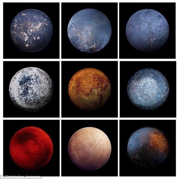 Picture 1 of Quiz: Find the true Moon between 8 frying pan and 1 Moon
