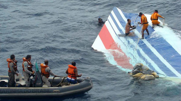 Picture 3 of QZ8501 may be typical of a new type of risk with aviation