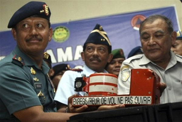 Picture 1 of QZ8501 plane 'climbed too fast' before falling