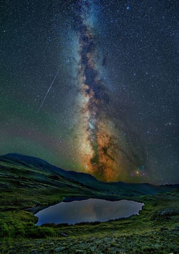 Picture 4 of Rainbows are made up of 1000 billion stars of the Milky Way