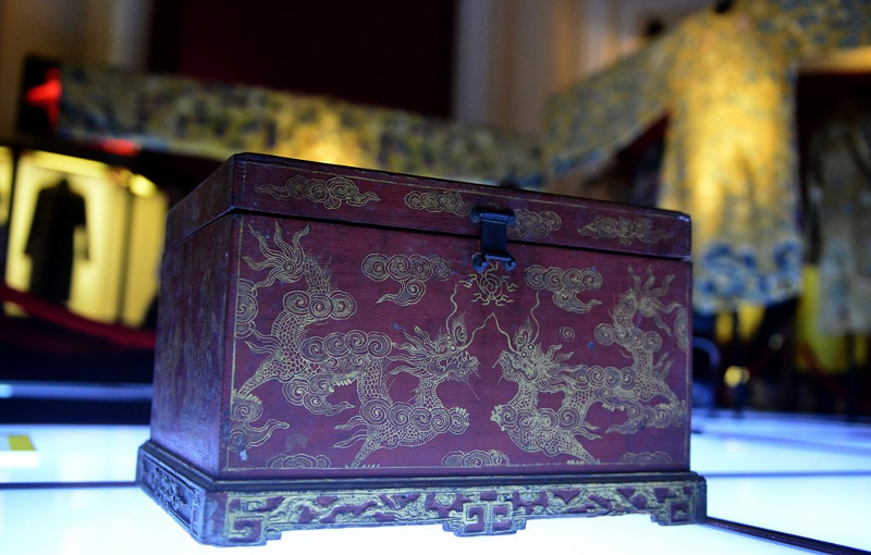 Picture 7 of Rare items of the Nguyen Dynasty in Saigon