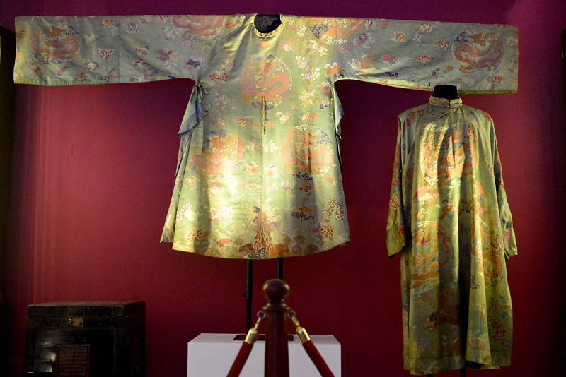 Picture 8 of Rare items of the Nguyen Dynasty in Saigon