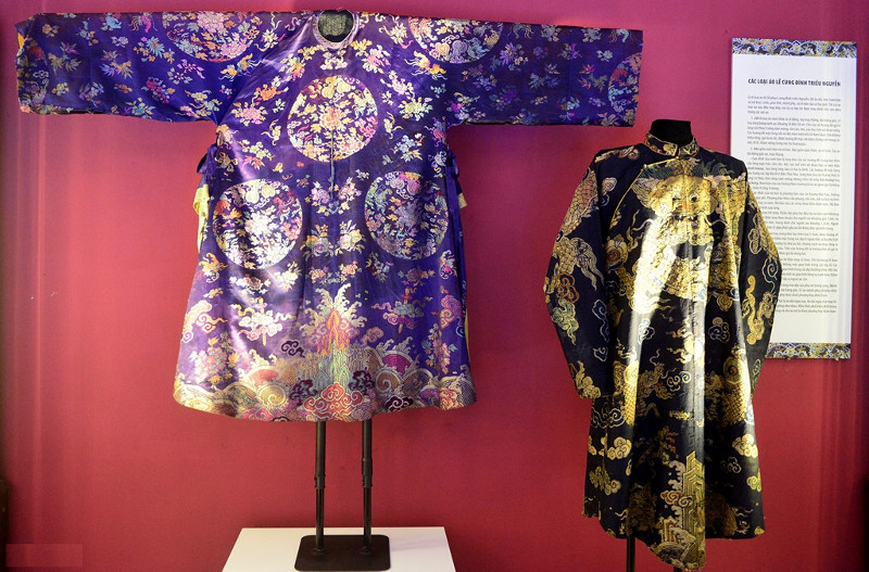 Picture 9 of Rare items of the Nguyen Dynasty in Saigon