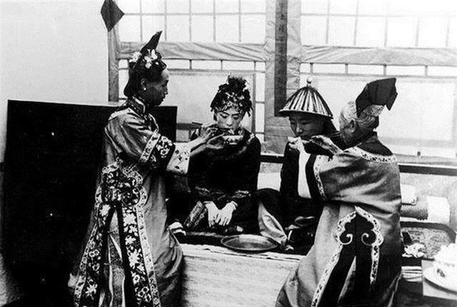 Picture 8 of Rare photos of how to organize the wedding of a noble Chinese family in Qing Dynasty