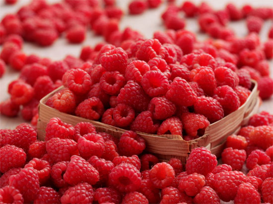 Picture 1 of Raspberries can boost energy