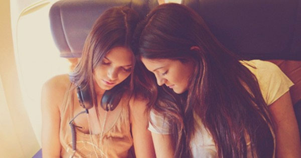 Picture 5 of Read the personality by choosing a seat on the plane