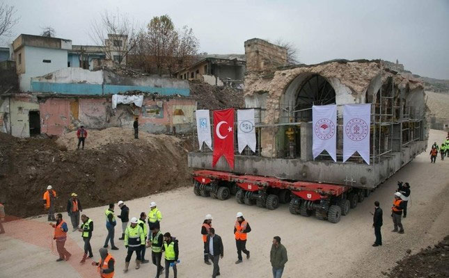 Picture 1 of Relocating an old church weighing 1,700 tons by truck