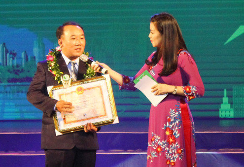 Picture 1 of Remote teachers are praised for the environment