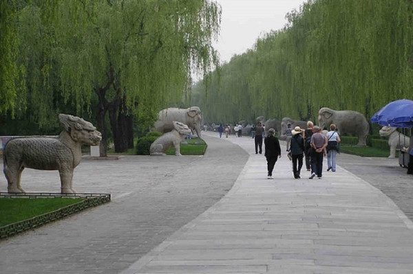 Picture 3 of Resting place of 13 Chinese emperors