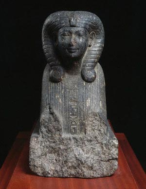 Picture 1 of Restoration of 3,500-year-old perfume