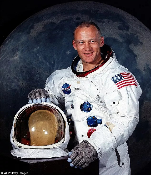 Picture 5 of Revealing the level of working expenses for astronauts to the Moon in 1969