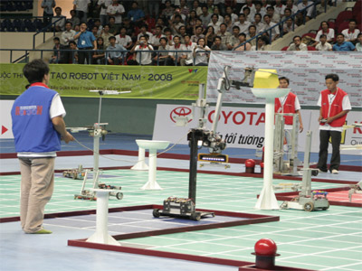 Picture 2 of Robocon 2008: 32 final teams in HCMC