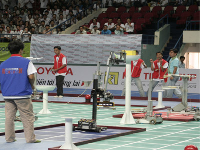 Picture 3 of Robocon 2008: 32 final teams in HCMC