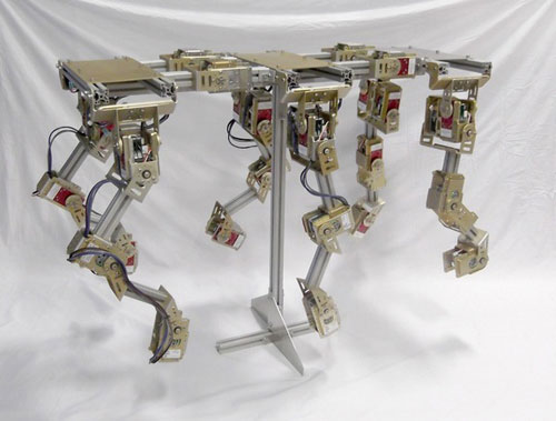 Picture 6 of Robot racing to rescue in America