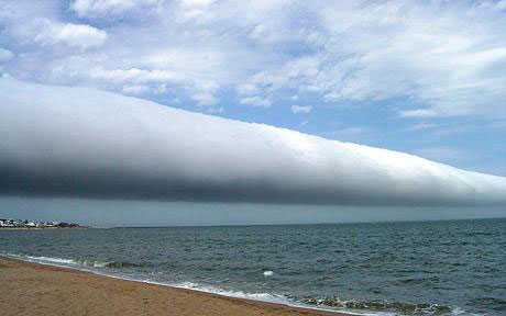 Picture 1 of Rolled clouds are rare in the sky of Uruguay