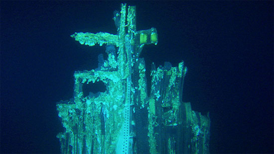 Picture 1 of Salvage Apollo airship engines on the ocean floor
