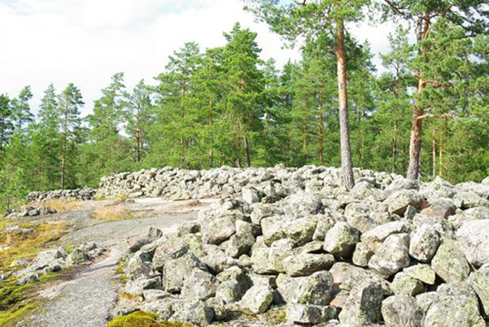 Picture 7 of Sammallahdenmaki Bronze Age archaeological site in Lappi
