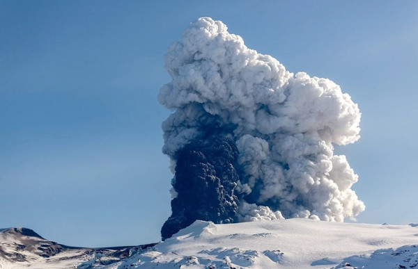 Scientists chase the volcano's fury