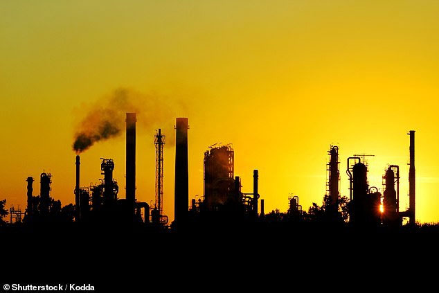 Picture 2 of Scientists propose spraying chemicals into the atmosphere to reduce climate change