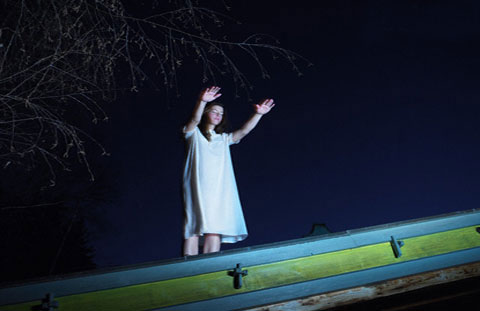 Picture 3 of Secretly calling at dawn