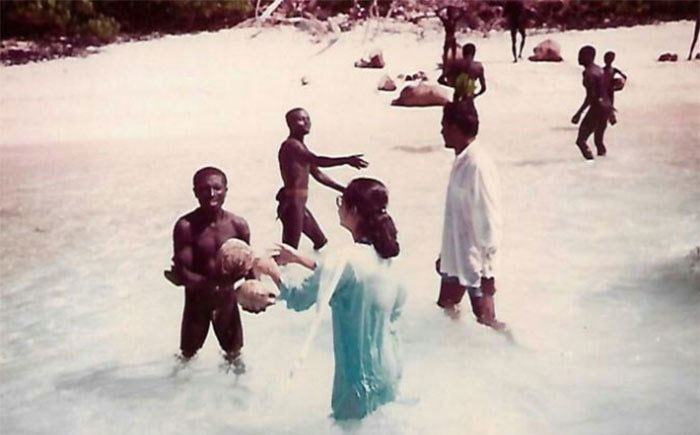 Picture 5 of Secrets of women approaching the world's most dangerous tribe