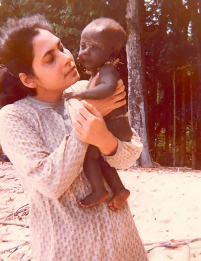Picture 6 of Secrets of women approaching the world's most dangerous tribe