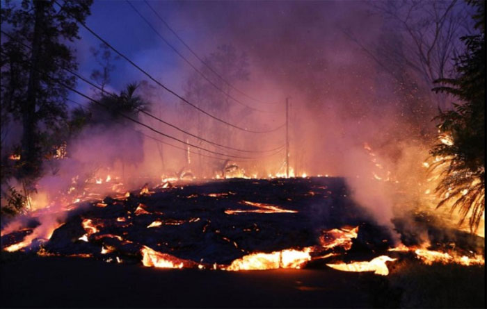 Picture 5 of See active volcanoes around the world