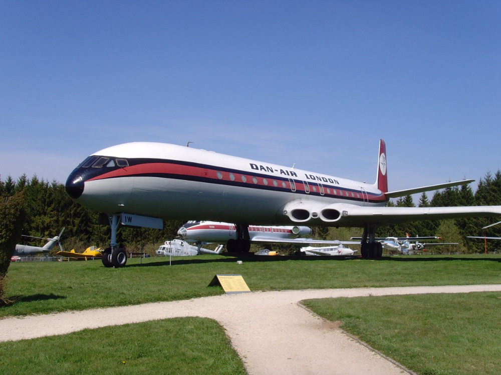 Picture 4 of See Boeing's most famous but upcoming model of the garden