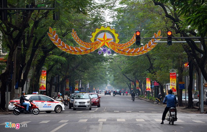 Picture 10 of See green tree-lined streets in Hanoi