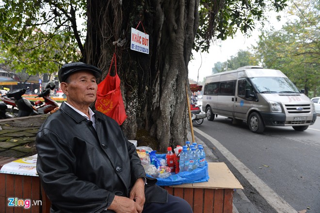 Picture 14 of See green tree-lined streets in Hanoi